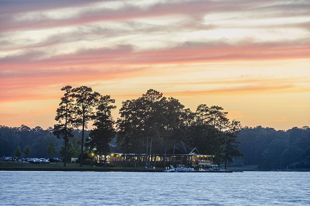 Kowaliga Restaurant | restaurant | 295 Kowaliga Marina Rd, Alexander City, AL 35010, USA | 2562157035 OR +1 256-215-7035