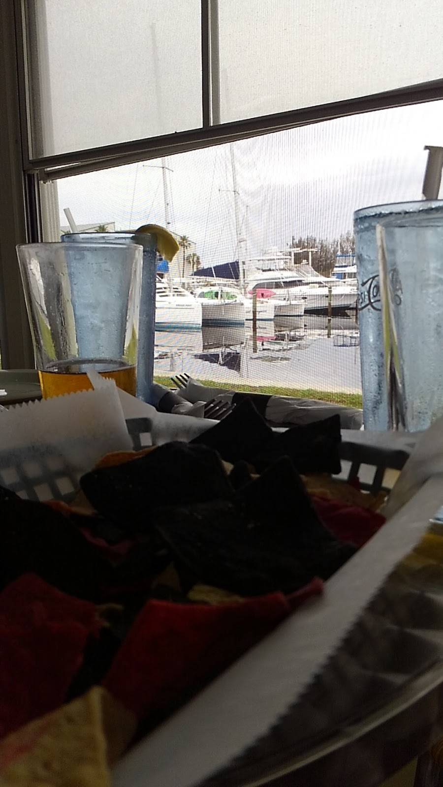 Island Dockside Grill | restaurant | 2700 Harbortown Marina Dr, Merritt Island, FL 32952, USA | 3214123400 OR +1 321-412-3400