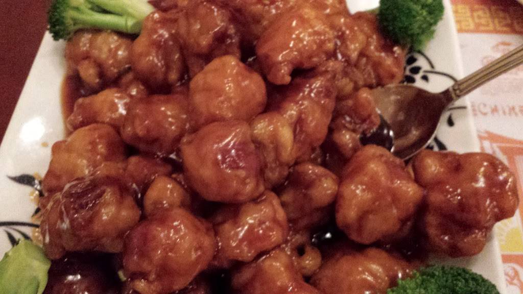 Panda Gourmet | restaurant | 8880 S Howell Ave, Oak Creek, WI 53154, USA | 4147661188 OR +1 414-766-1188