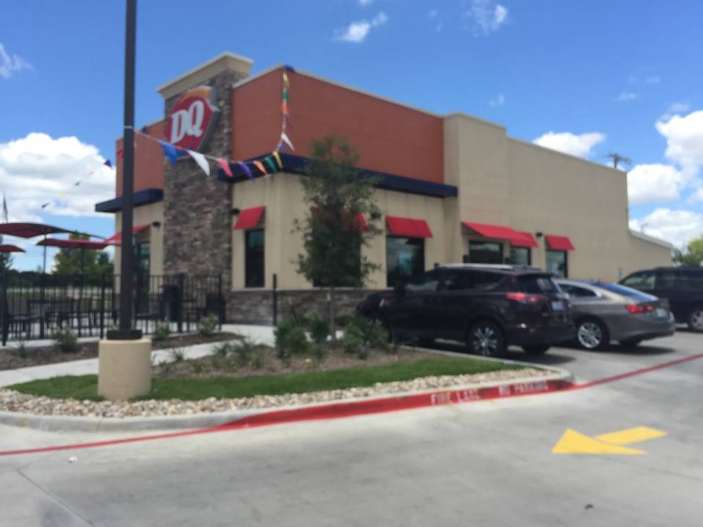 Dairy Queen | restaurant | 6645 Village Blvd, Westworth Village, TX 76114, USA | 6827083747 OR +1 682-708-3747