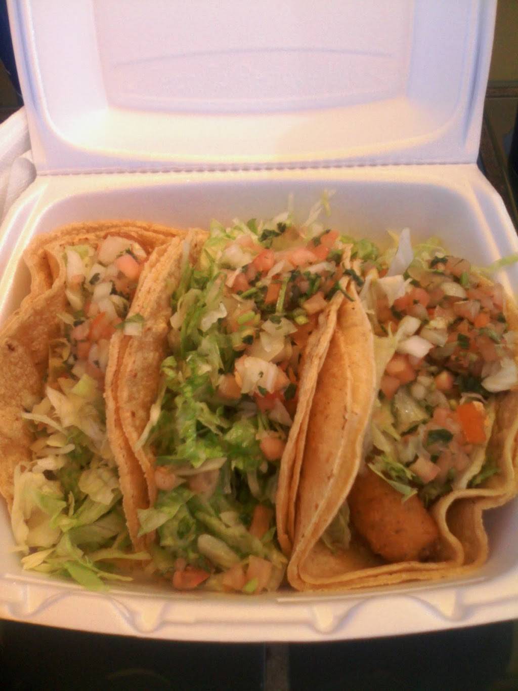 Taco Fiesta | restaurant | 6201 Mission Gorge Rd, San Diego, CA 92120, USA | 6192835285 OR +1 619-283-5285