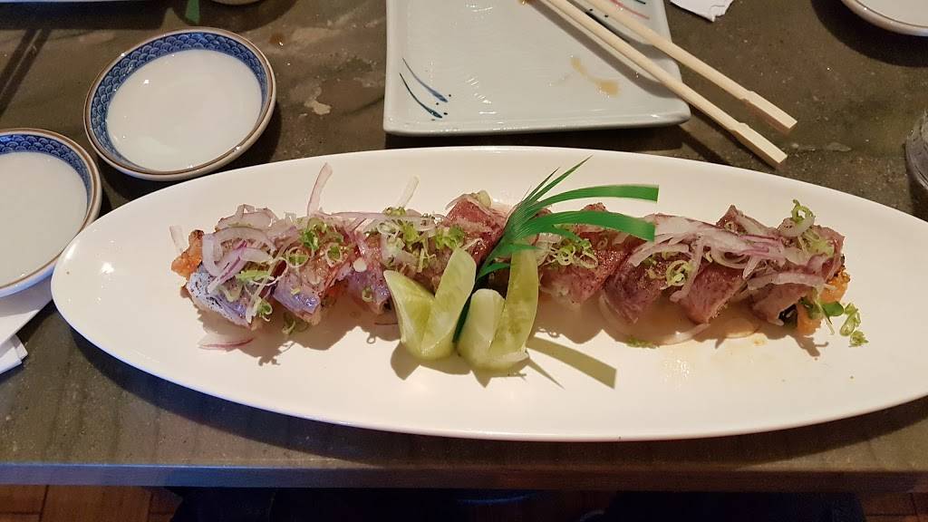 Hana Sushi | restaurant | 40940 California Oaks Rd, Murrieta, CA 92562, USA | 9518941701 OR +1 951-894-1701