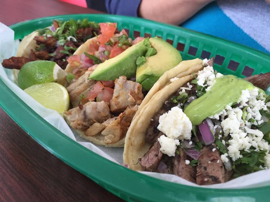 Los Jarritos Bar and Grill | restaurant | 836 2nd St, Lasalle, IL 61301, USA | 8152201840 OR +1 815-220-1840