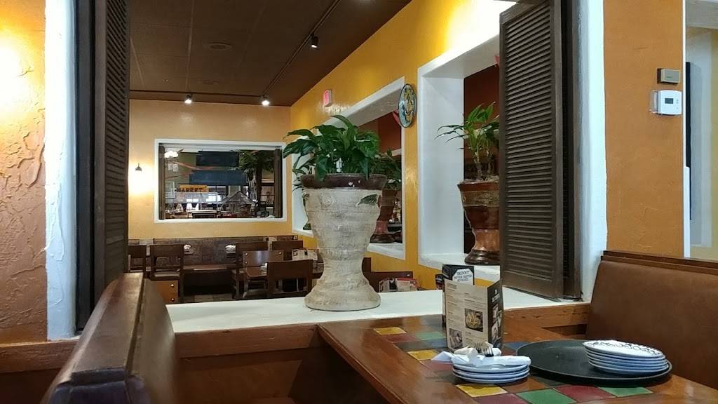 El Torito | restaurant | 118 E Hospitality Ln, San Bernardino, CA 92408, USA | 9093812316 OR +1 909-381-2316