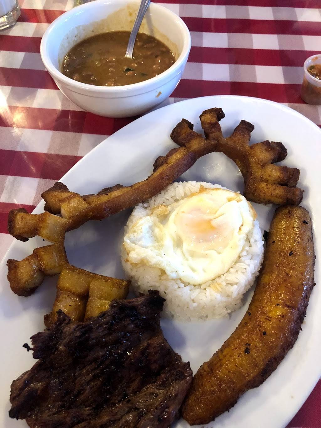 Pueblito Paisa Colombia Restaurant | restaurant | 66 Hollis St, Framingham, MA 01702, USA | 5084241125 OR +1 508-424-1125