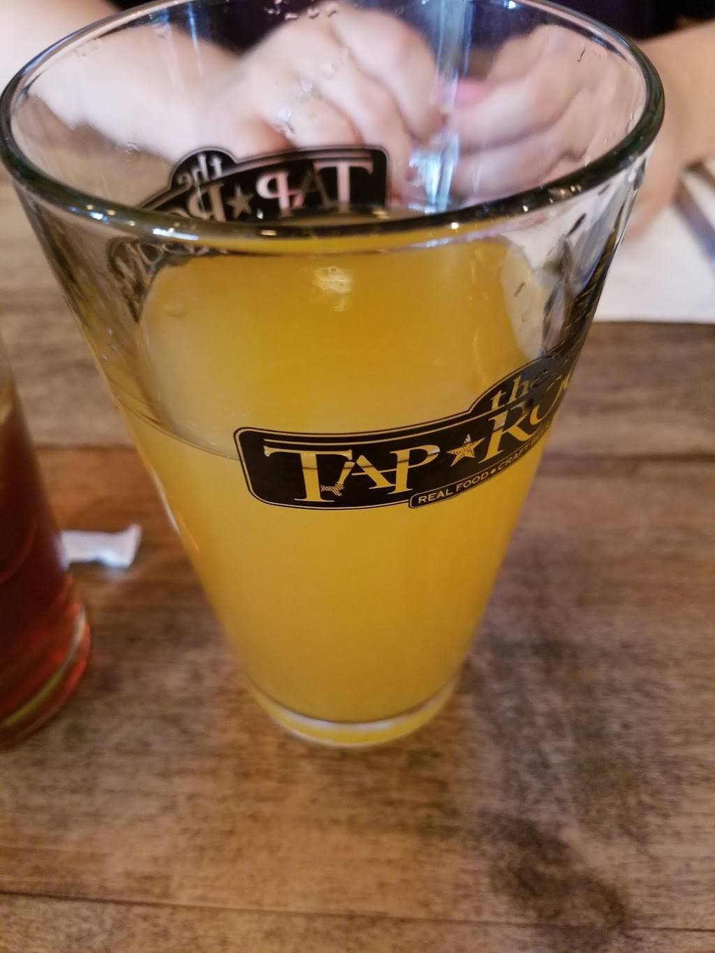 The Tap Room | restaurant | 1010 Park Blvd, Massapequa Park, NY 11762, USA | 5165907030 OR +1 516-590-7030