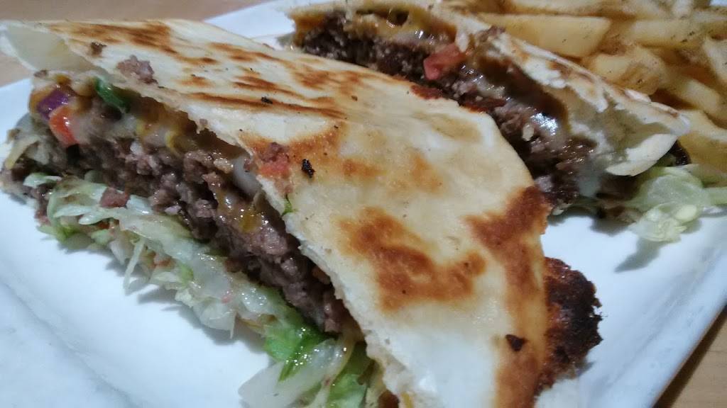 Applebees Grill + Bar | restaurant | 1980 US Highway 131 South, Petoskey, MI 49770, USA | 2313470440 OR +1 231-347-0440