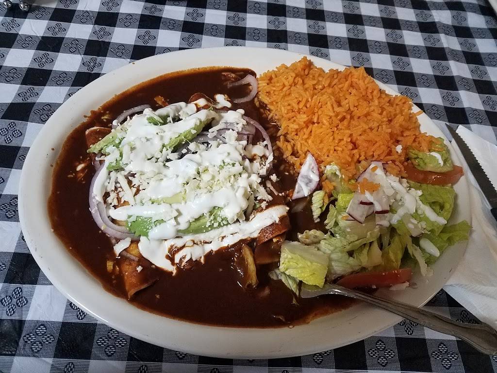 Benitos | restaurant | 2891 NJ-73, Maple Shade Township, NJ 08052, USA | 8562501007 OR +1 856-250-1007