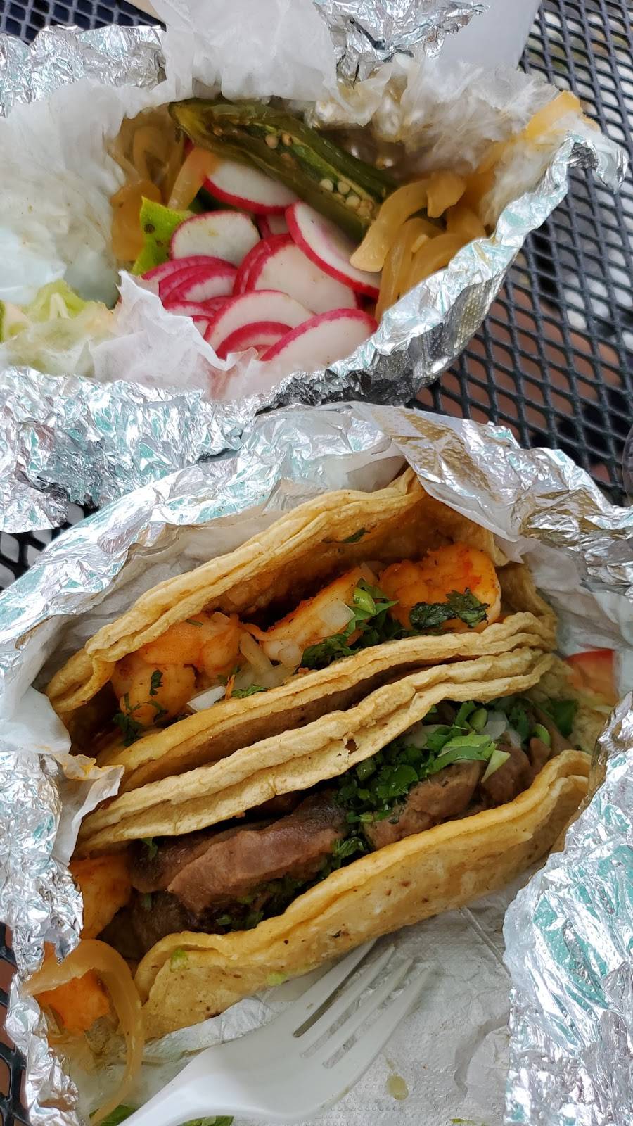 Tacos Don Betos | restaurant | 2401 Eastern Ave SE, Grand Rapids, MI 49507, USA | 6168053810 OR +1 616-805-3810