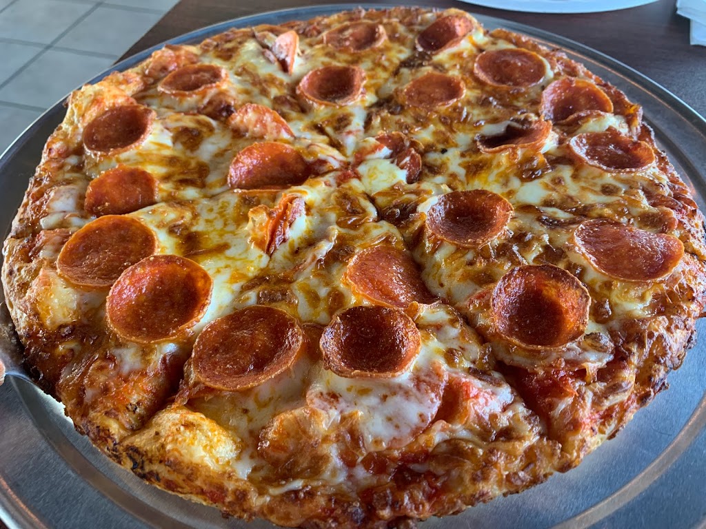 The Owl Pizza & Pub | restaurant | 3207 US-65, McGehee, AR 71654, USA | 8702225292 OR +1 870-222-5292