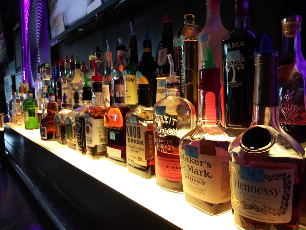 Mikotos Sports Bar | restaurant | 7968 Raeford Rd, Fayetteville, NC 28314, USA | 9103398643 OR +1 910-339-8643