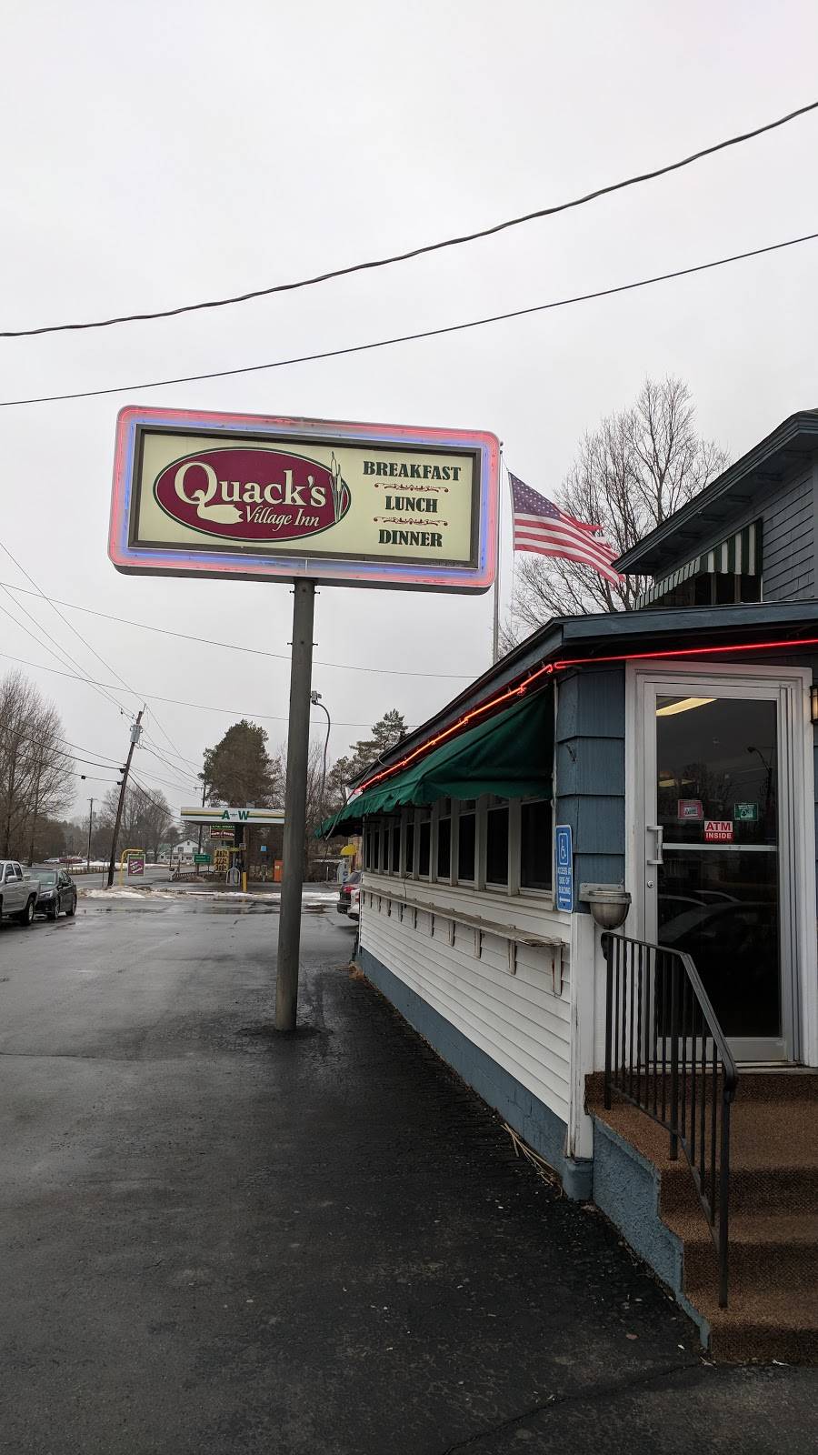 Quacks Village Inn | restaurant | 7239 Hwy 20, Madison, NY 13402, USA | 3158931806 OR +1 315-893-1806
