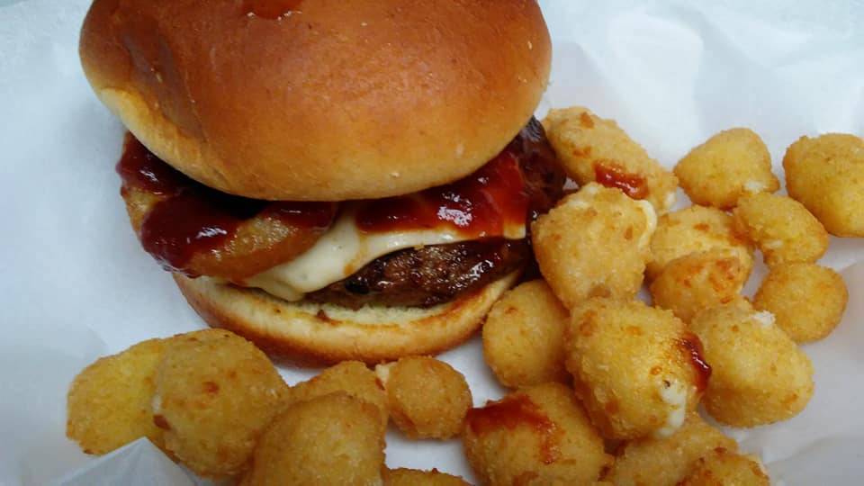 Montrose Sandbar | restaurant | 19 Main St, Montrose, IA 52639, USA | 3194637293 OR +1 319-463-7293