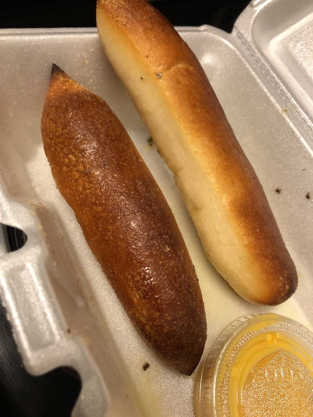 Greeks Pizzeria | restaurant | 216 S 10th St, Noblesville, IN 46060, USA | 3177734444 OR +1 317-773-4444