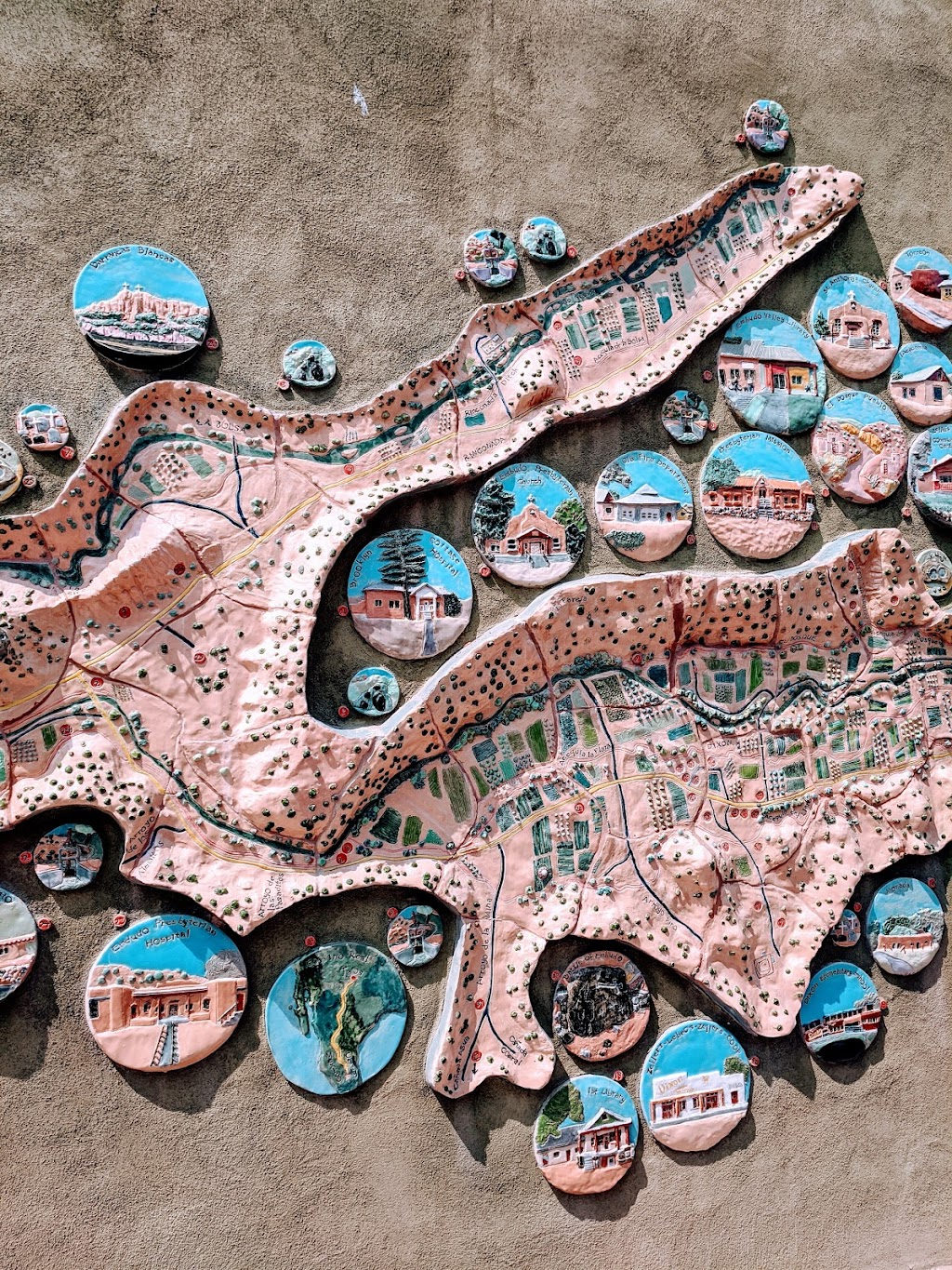 Dixon Cooperative Market & Deli | restaurant | 215 NM-75, Dixon, NM 87527, USA | 5055799625 OR +1 505-579-9625