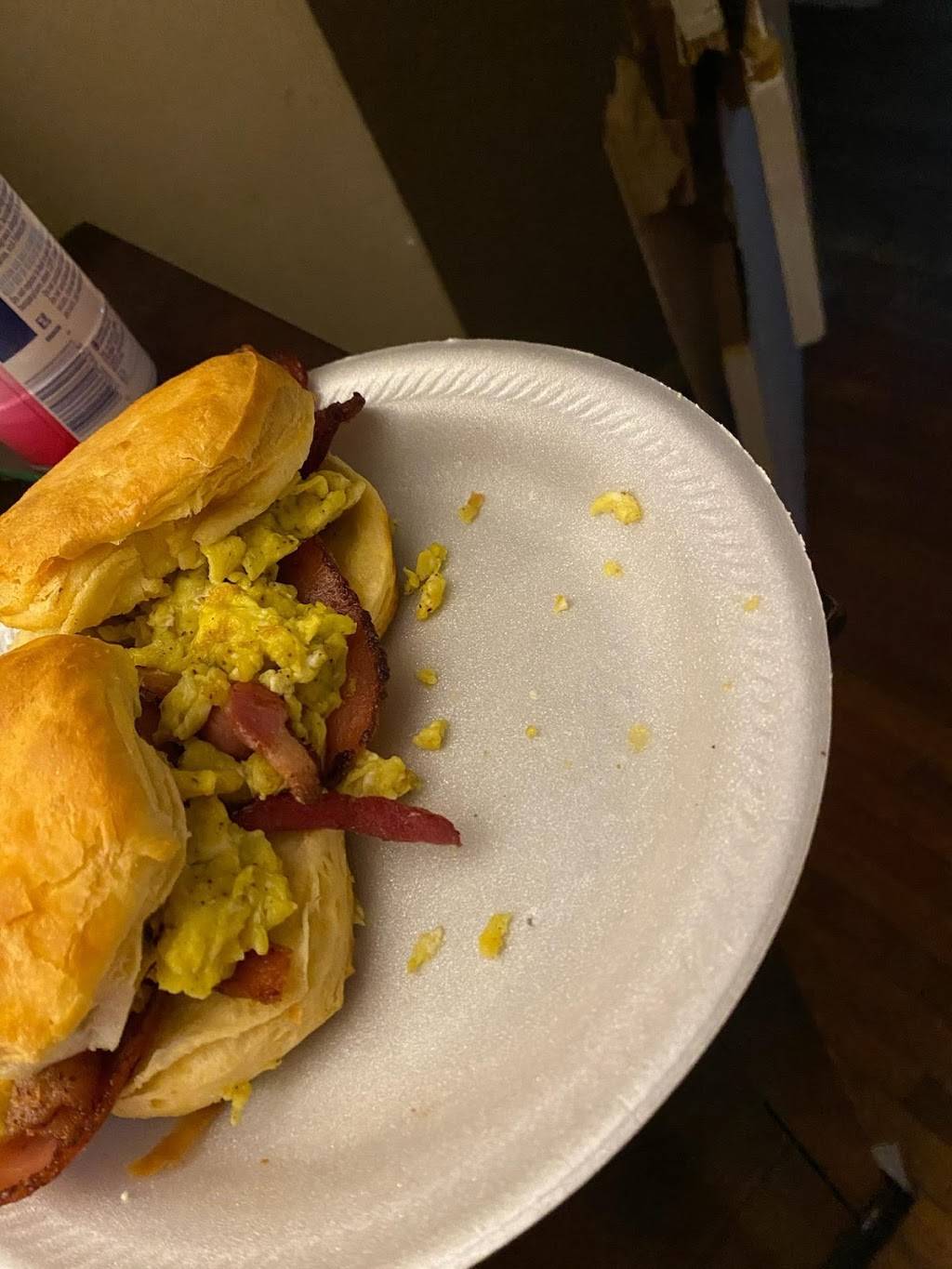 Hoodz Kitchen | restaurant | 2464 Swallow Cir SE, Atlanta, GA 30315, USA | 4042467263 OR +1 404-246-7263