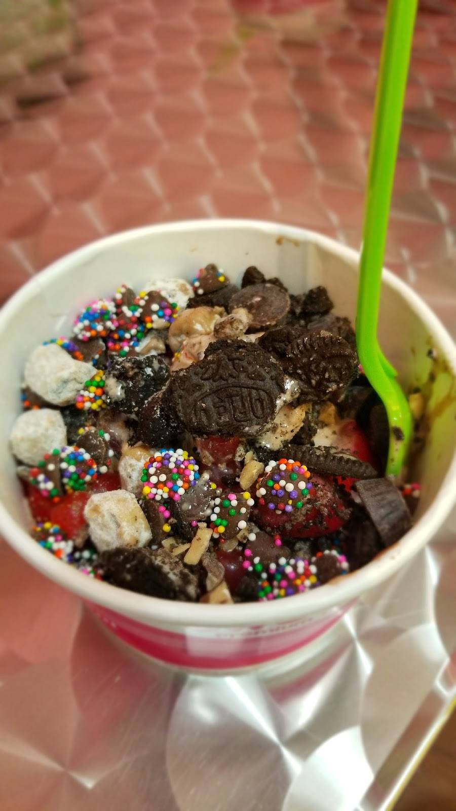 SweetFrog | restaurant | 210 England St, Ashland, VA 23005, USA | 8044966915 OR +1 804-496-6915