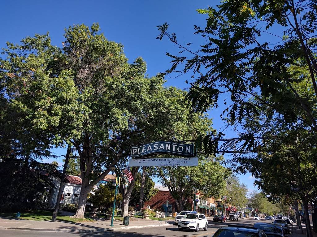 Starbucks | cafe | 511 Main St Suite #503, Pleasanton, CA 94566, USA | 9259895789 OR +1 925-989-5789