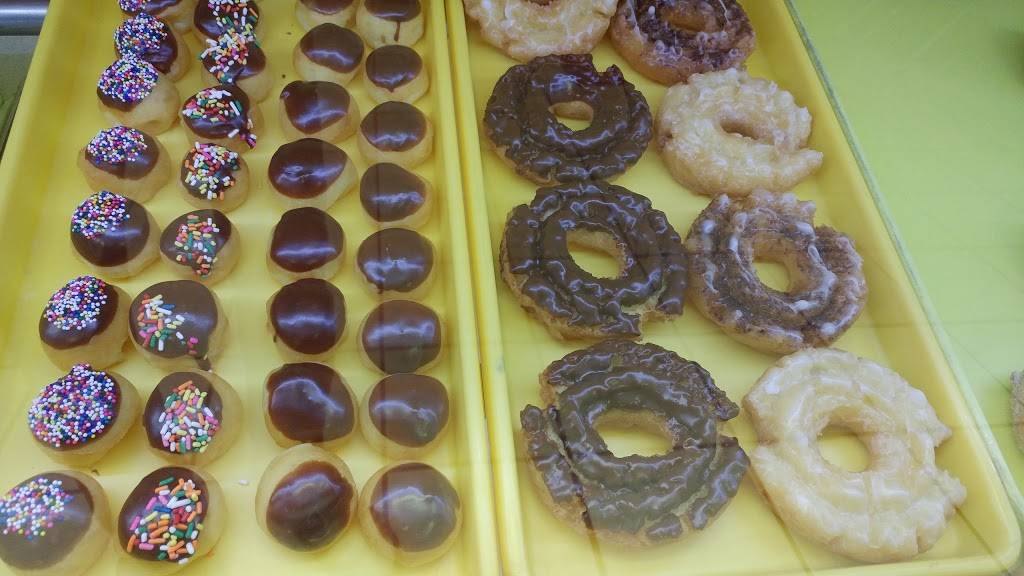BNB DONUT | bakery | 2646 William D Tate Ave, Grapevine, TX 76051, USA | 8172034251 OR +1 817-203-4251