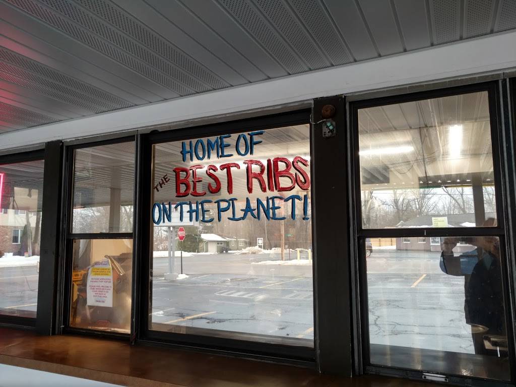 Eddiess Drive In West | restaurant | 5036 Paw Paw Lake Rd, Coloma, MI 49038, USA | 2694682345 OR +1 269-468-2345