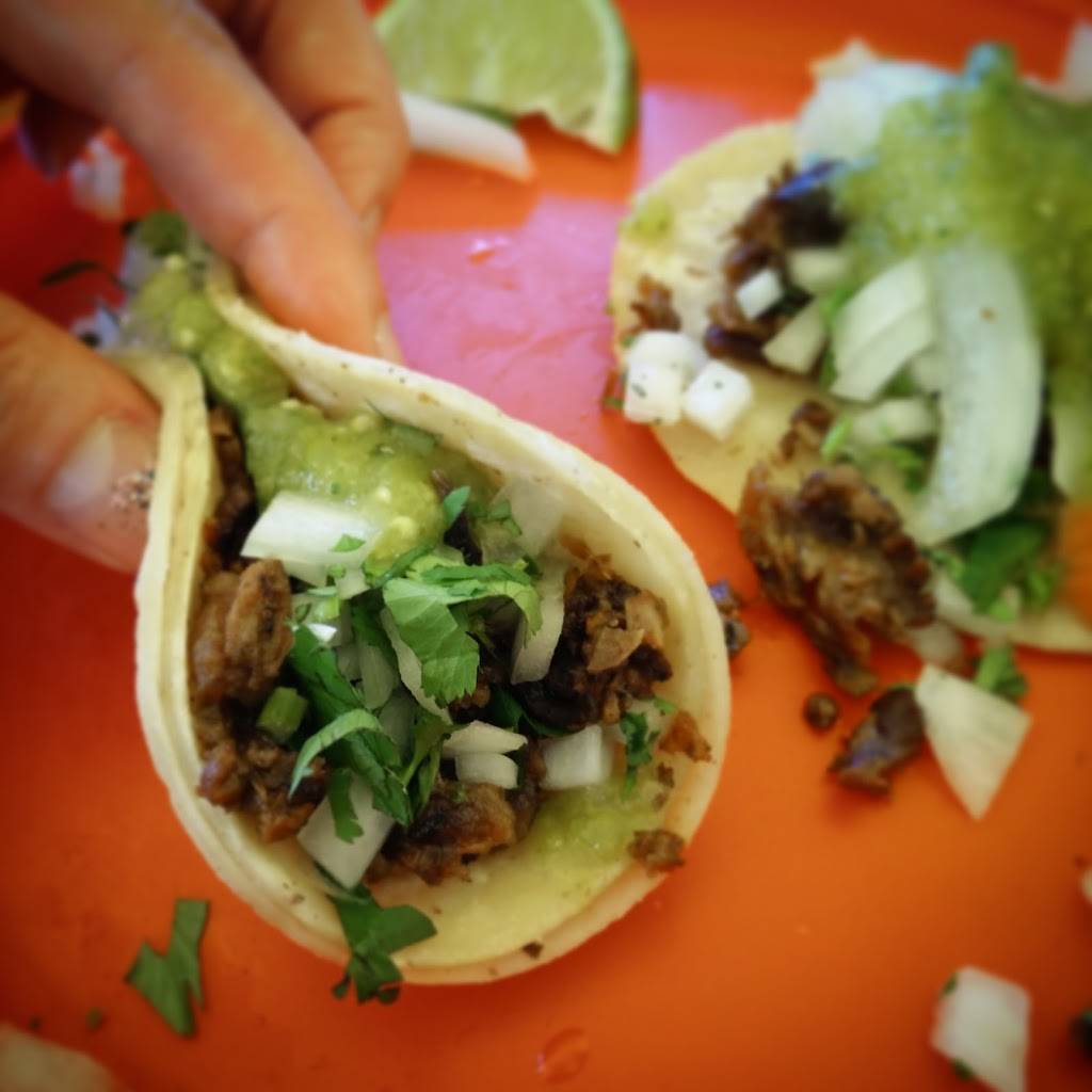 El Bukanas Covina | restaurant | 100 N Citrus Ave, Covina, CA 91723, USA | 6263329640 OR +1 626-332-9640