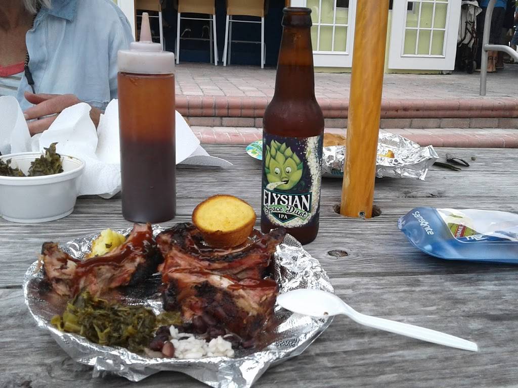 Undertow Beach Bar | restaurant | 3850 Gulf Blvd, St. Petersburg, FL 33706, USA | 7273689000 OR +1 727-368-9000