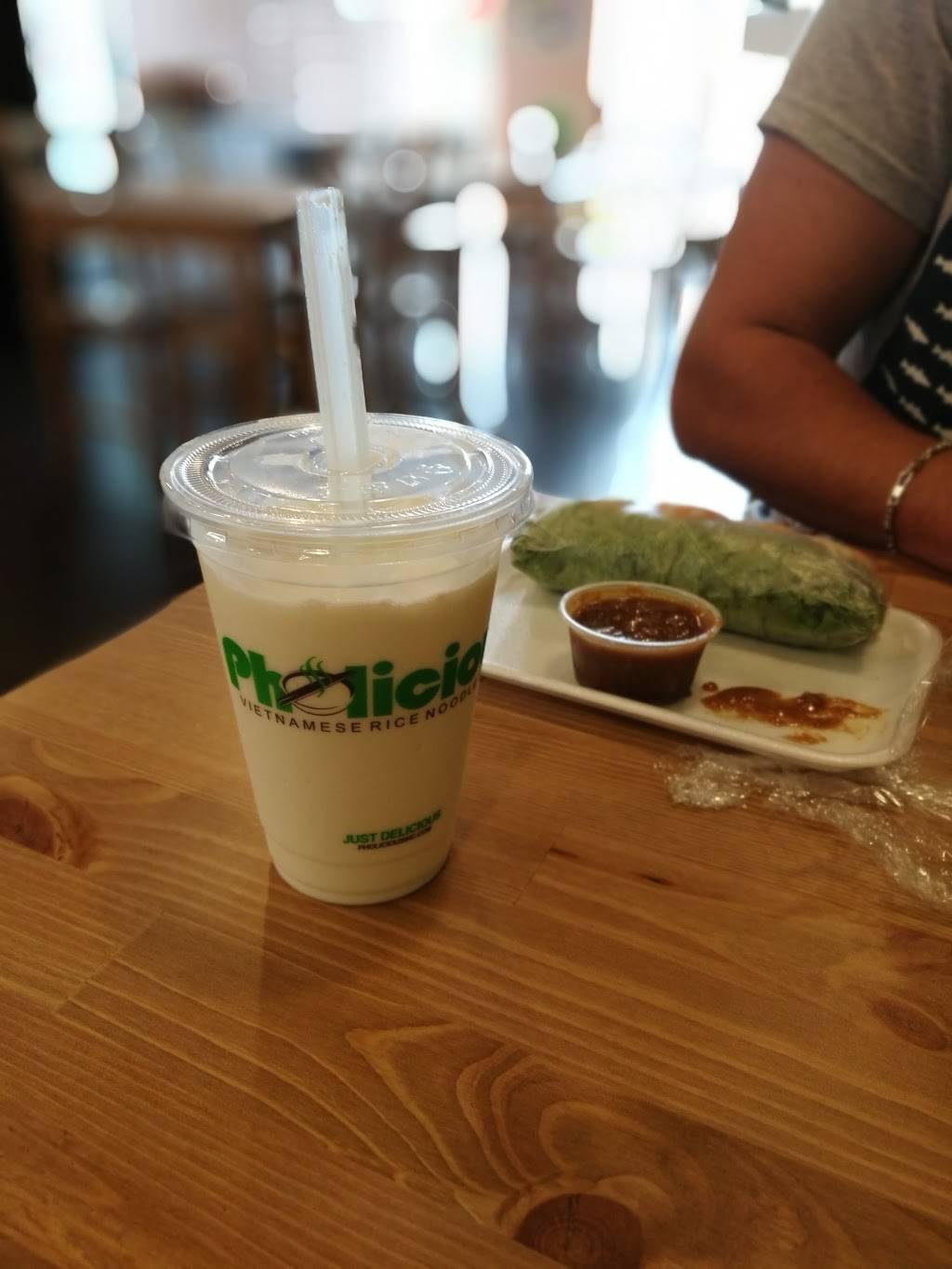 Pholicious | restaurant | 4521 Kingwood Dr ste 240, Kingwood, TX 77345, USA | 2819135419 OR +1 281-913-5419