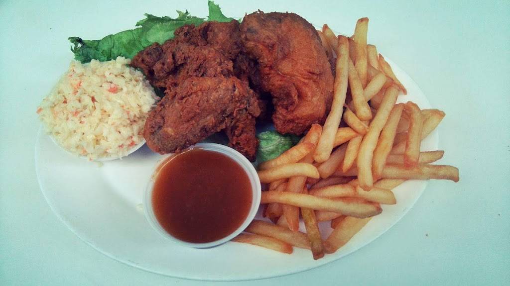 Snack-Bar Ste-Croix | restaurant | 6087 Rue Principale, Sainte-Croix, QC G0S 2H0, Canada | 4189263030 OR +1 418-926-3030