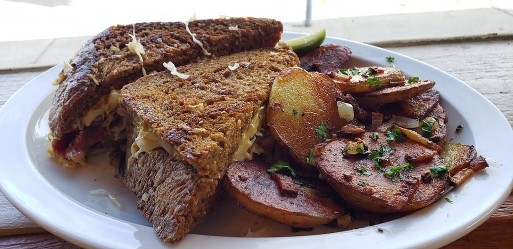 Standish Cafe | restaurant | 2403 E 38th St, Minneapolis, MN 55406, USA | 6128863443 OR +1 612-886-3443