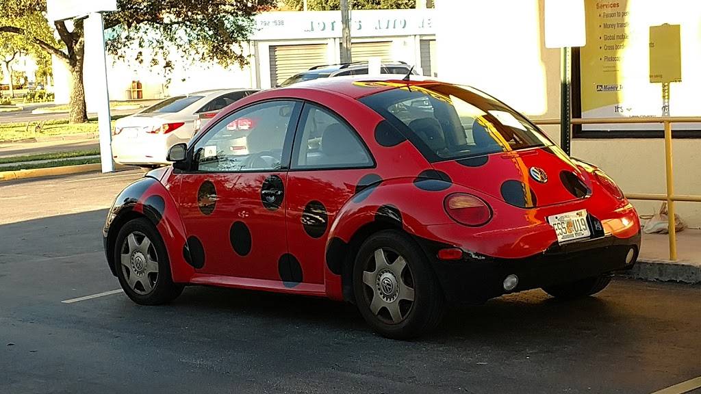 Golden Krust Caribbean Restaurant | bakery | 4120 NW 12th St, Lauderhill, FL 33313, USA | 9545843006 OR +1 954-584-3006