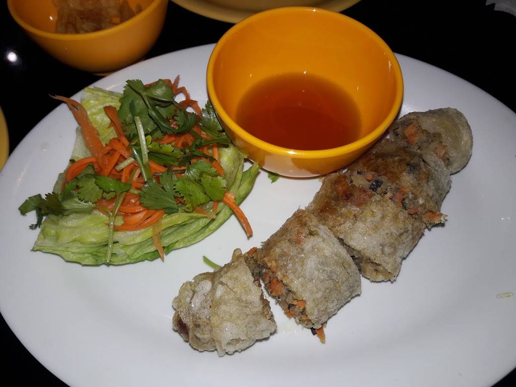 Spicy Ginger Asian Cafe | restaurant | 8806 Bandera Rd #101, San Antonio, TX 78250, USA | 2105216420 OR +1 210-521-6420