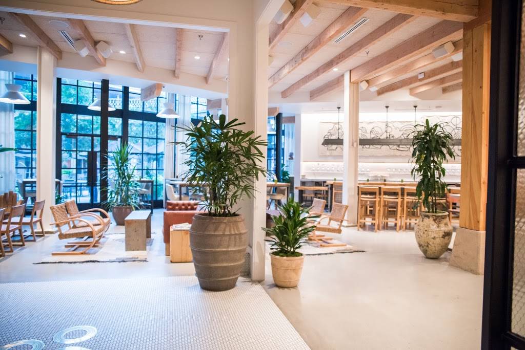 Sixty Vines | restaurant | 500 Crescent Ct #160, Dallas, TX 75201, USA | 2148148463 OR +1 214-814-8463