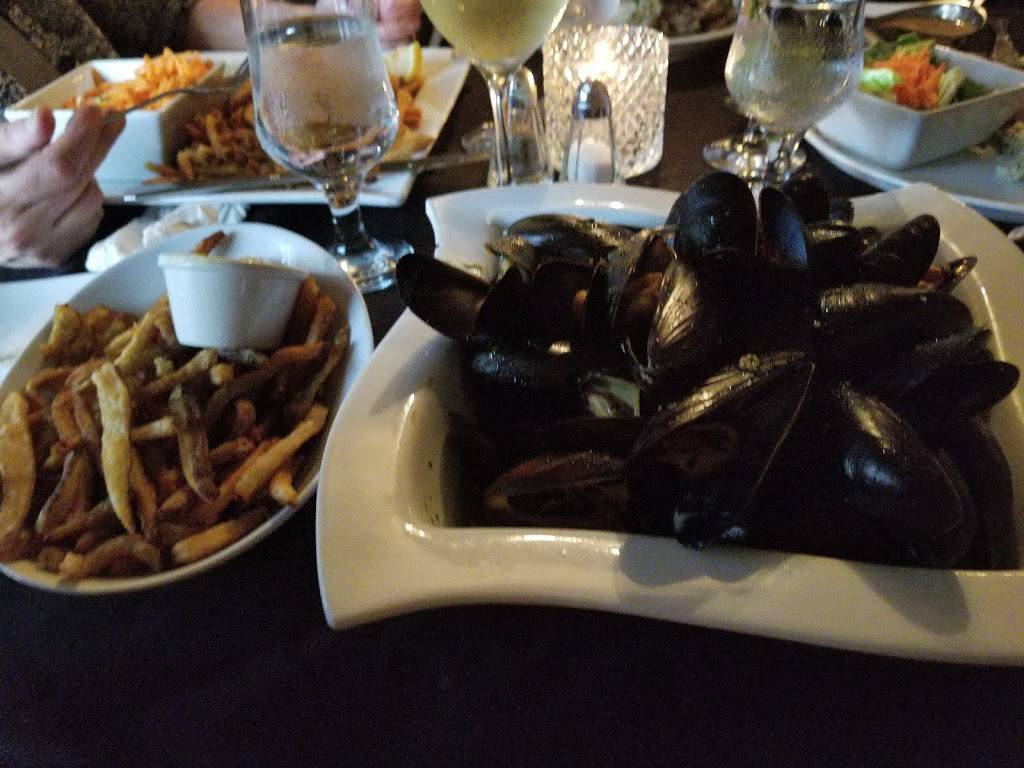 Restaurant Le St-Antoine | restaurant | 3651 Chemin de Sainte-Flore, Grand-Mère, QC G9T 1A6, Canada | 8195386421 OR +1 819-538-6421