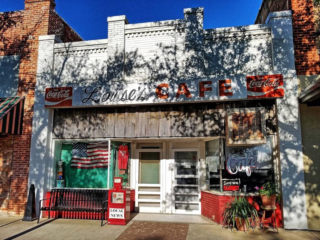 Louises Cafe | restaurant | 103 S Lamar St, Eastland, TX 76448, USA | 2546292949 OR +1 254-629-2949