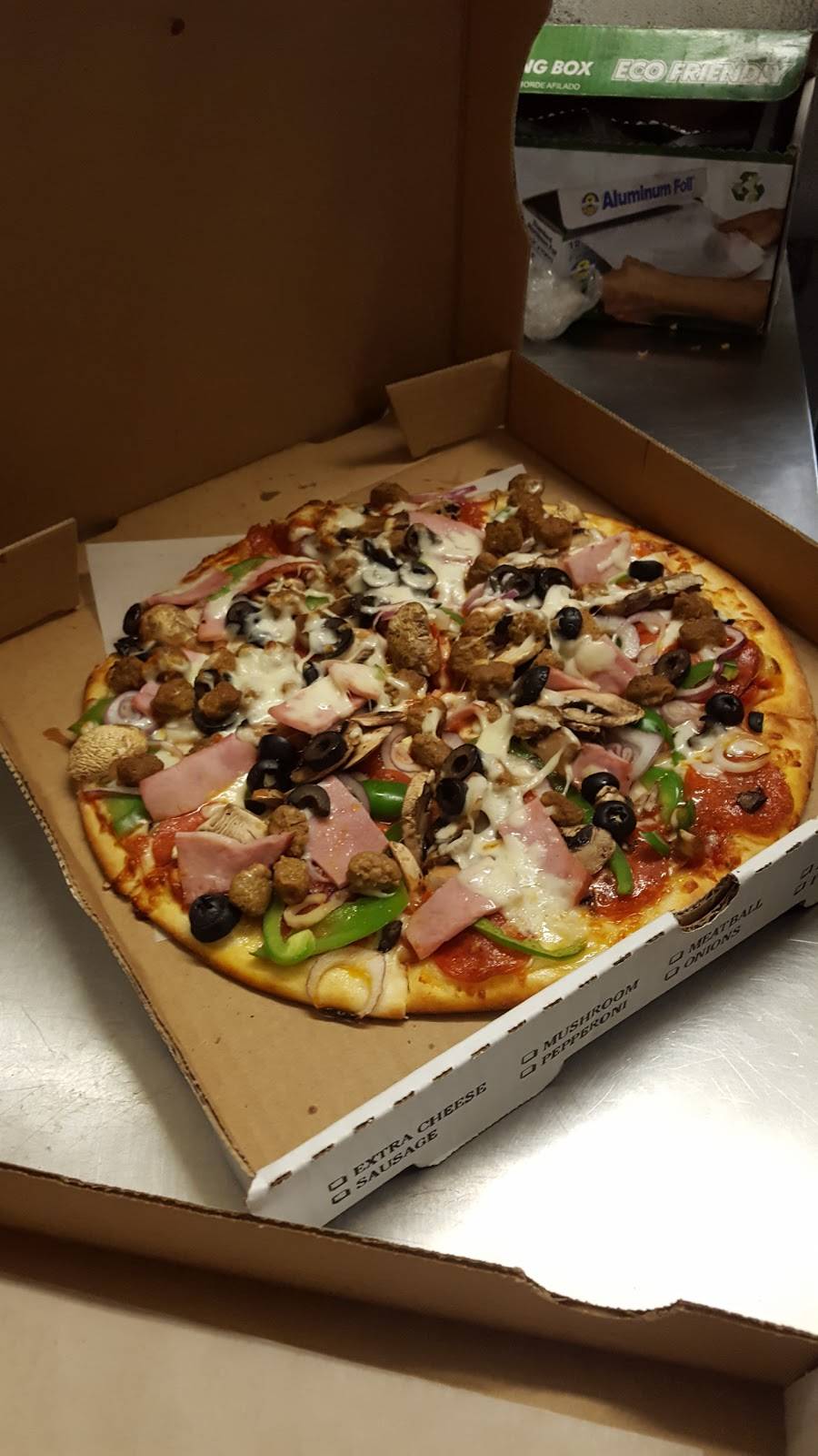 Bambinos Pizza | restaurant | 246 W Carson St, Carson, CA 90745, USA | 3105136666 OR +1 310-513-6666