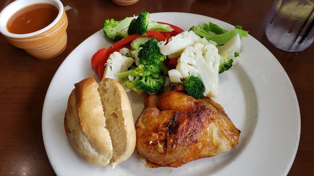 Swiss Chalet | restaurant | 151 York Blvd, Hamilton, ON L8R 3L4, Canada | 9055726300 OR +1 905-572-6300