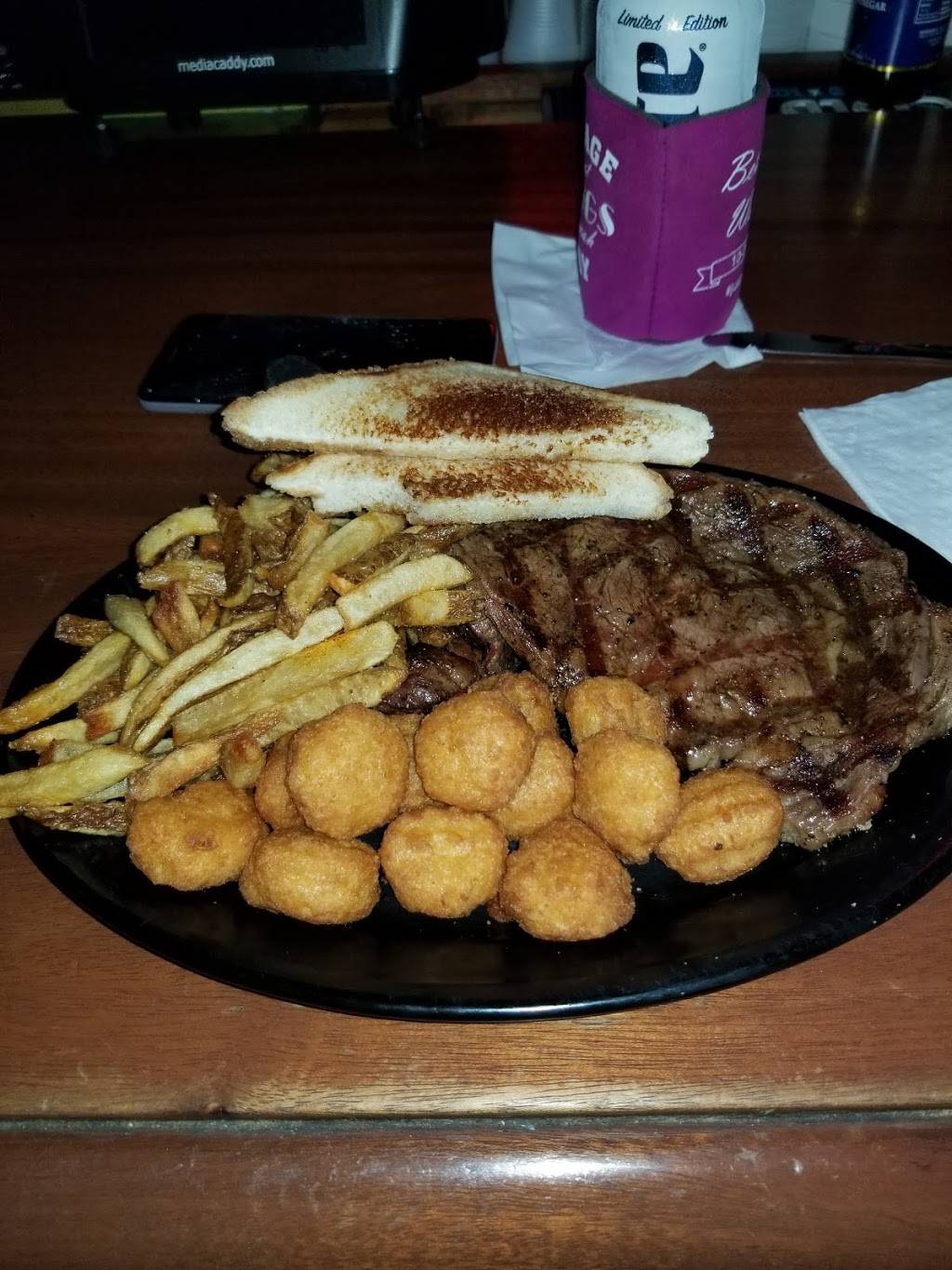 Luckys Burger Shack | restaurant | 7811 Broad River Rd, Irmo, SC 29063, USA | 8037490048 OR +1 803-749-0048