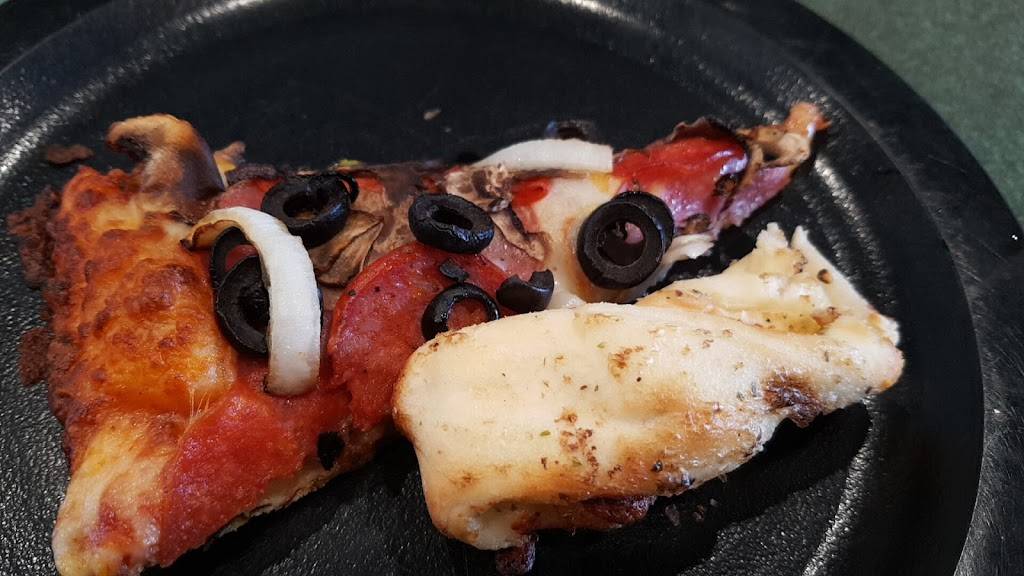 Round Table Pizza | meal delivery | Suites E & F, 1202 S Idaho St, La Habra, CA 90631, USA | 5626902205 OR +1 562-690-2205