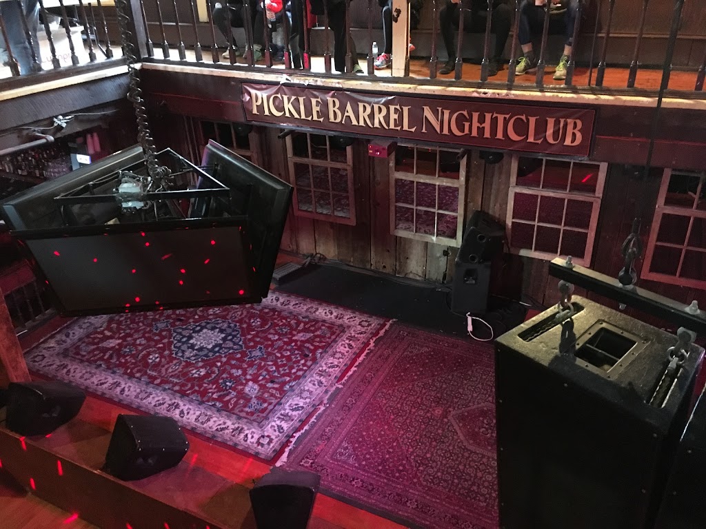 Pickle Barrel Nightclub | restaurant | 1741 Killington Rd, Killington, VT 05751, USA | 8024223035 OR +1 802-422-3035