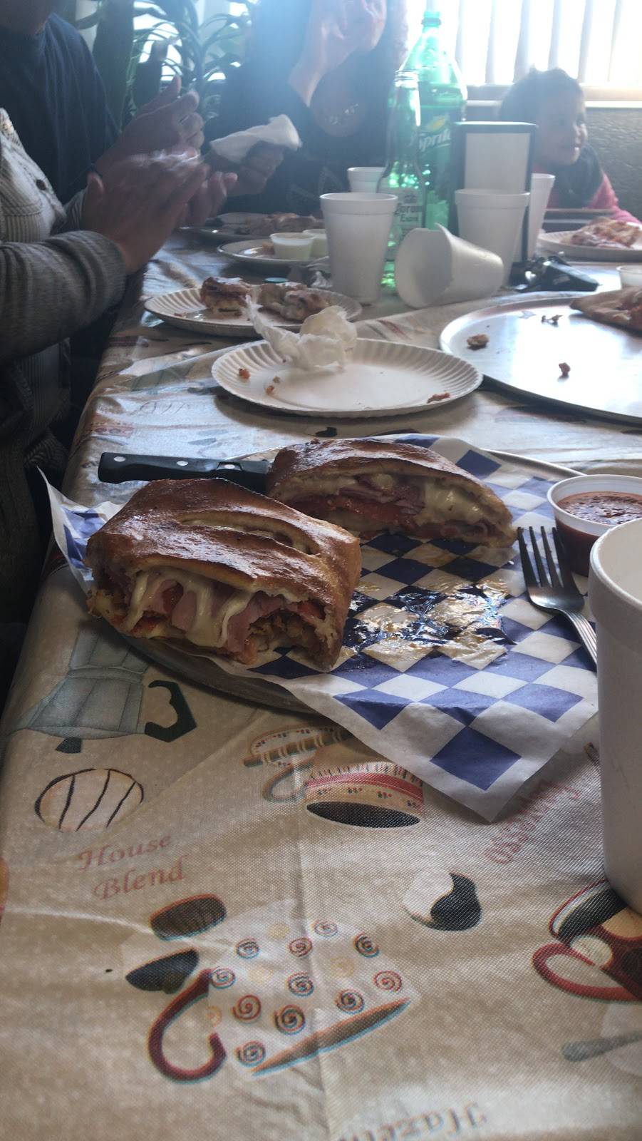 Fratelli Pizzeria | meal delivery | 1230 N New St, Bethlehem, PA 18018, USA | 6108672773 OR +1 610-867-2773