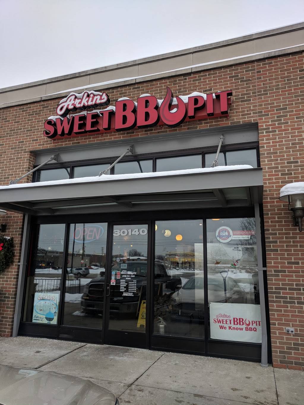 Arkins Sweet BBQ Pit | restaurant | 30140 Southfield Rd, Southfield, MI 48076, USA | 2487317397 OR +1 248-731-7397