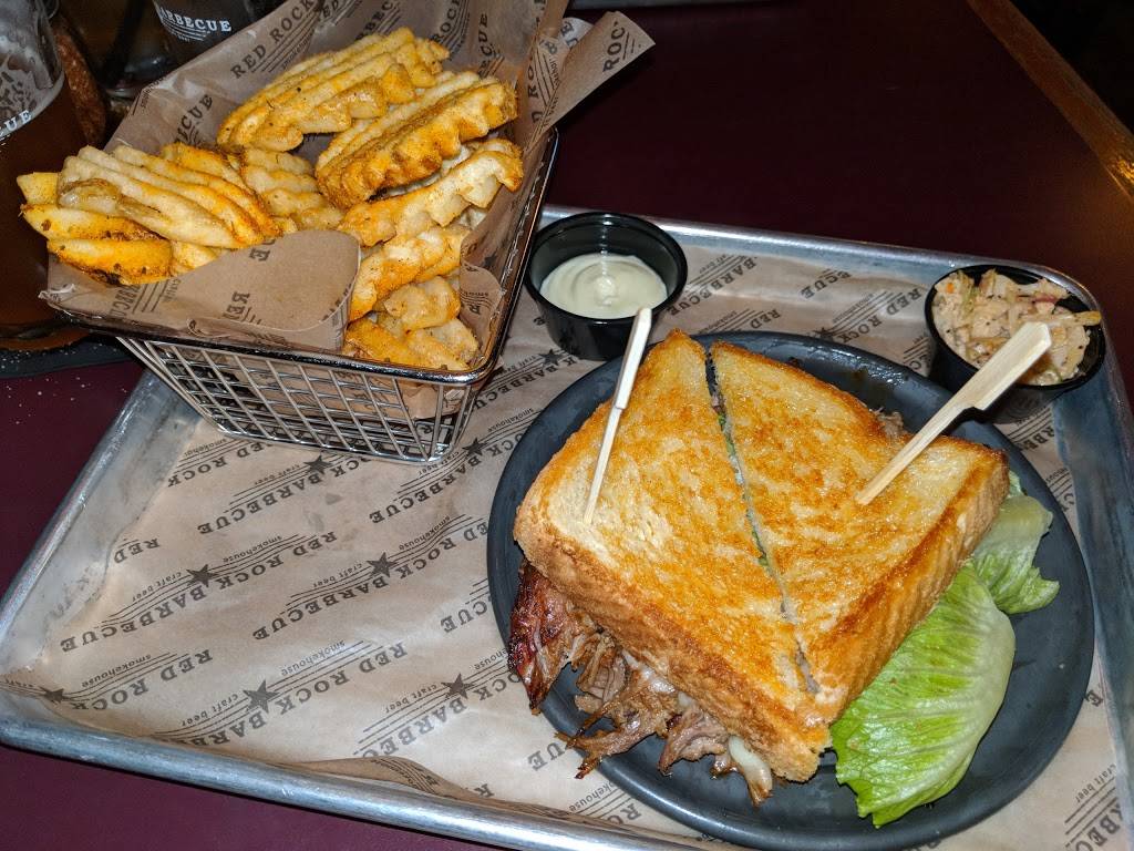 Red Rock Downtown Barbecue | restaurant | 207 W Michigan Ave, Ypsilanti, MI 48197, USA | 7343402381 OR +1 734-340-2381