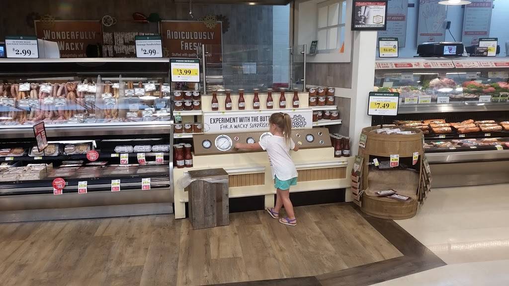 Lowes Foods on Fresh Drive | bakery | 215 International Dr, Myrtle Beach, SC 29579, USA | 8432366555 OR +1 843-236-6555