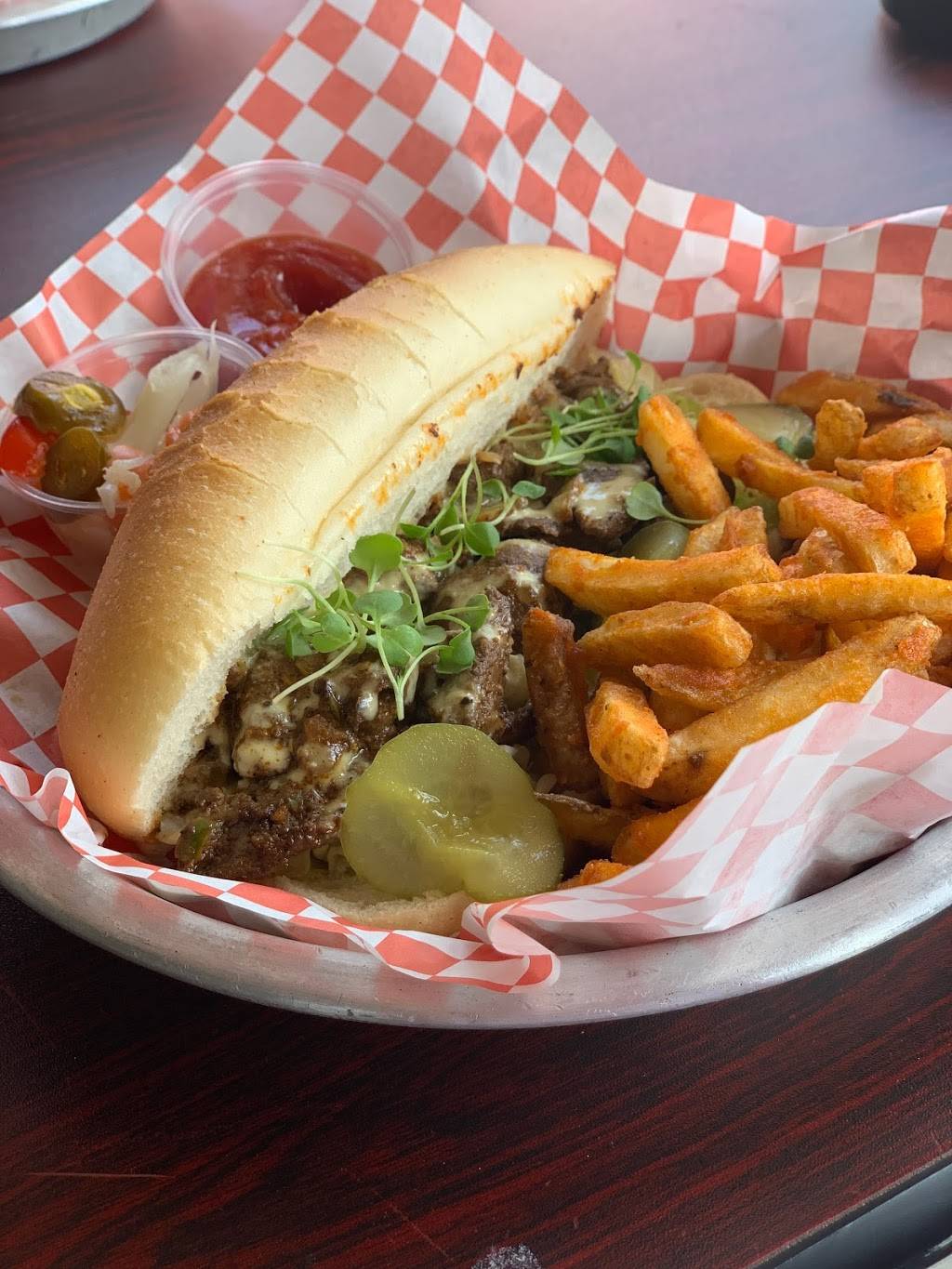 The Truck | restaurant | 8020 N 56th St, Tampa, FL 33617, USA | 8135122000 OR +1 813-512-2000