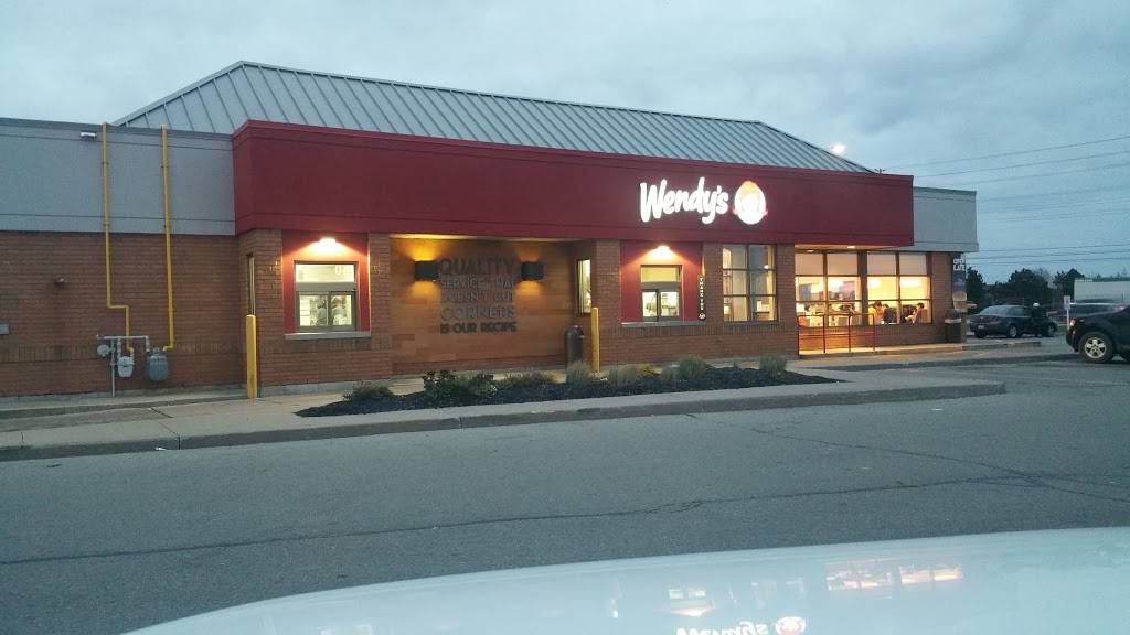 Wendys | restaurant | 2655 Eglinton Ave W, Mississauga, ON L5M 7E1, Canada | 9058282515 OR +1 905-828-2515