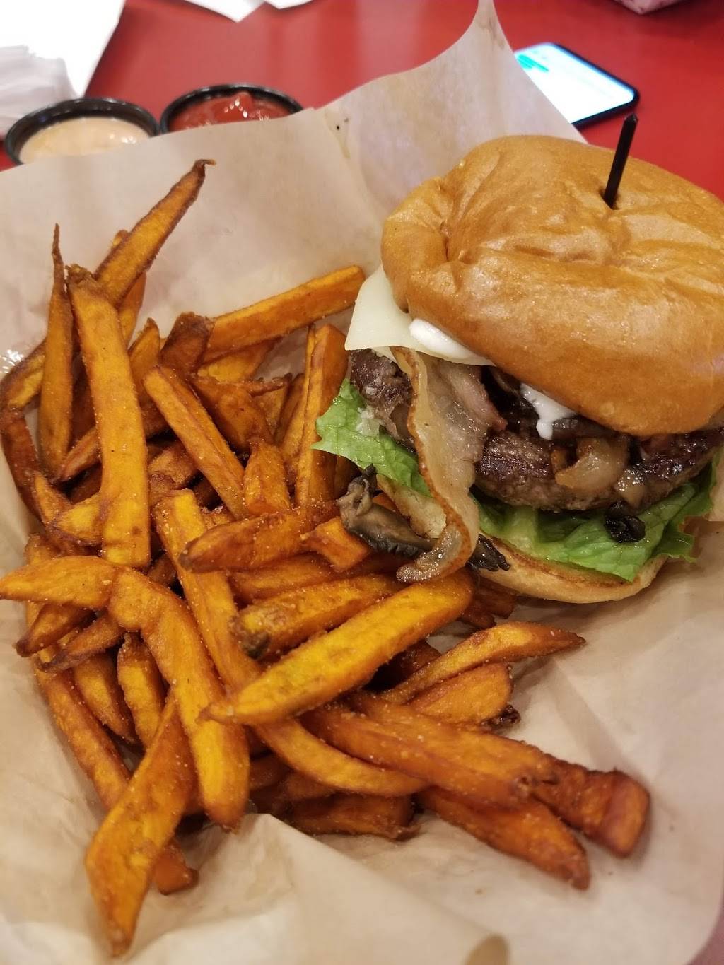 Ketchup Premium Burger Bar | restaurant | 3663 S Las Vegas Blvd #410, Las Vegas, NV 89109, USA | 7024634433 OR +1 702-463-4433