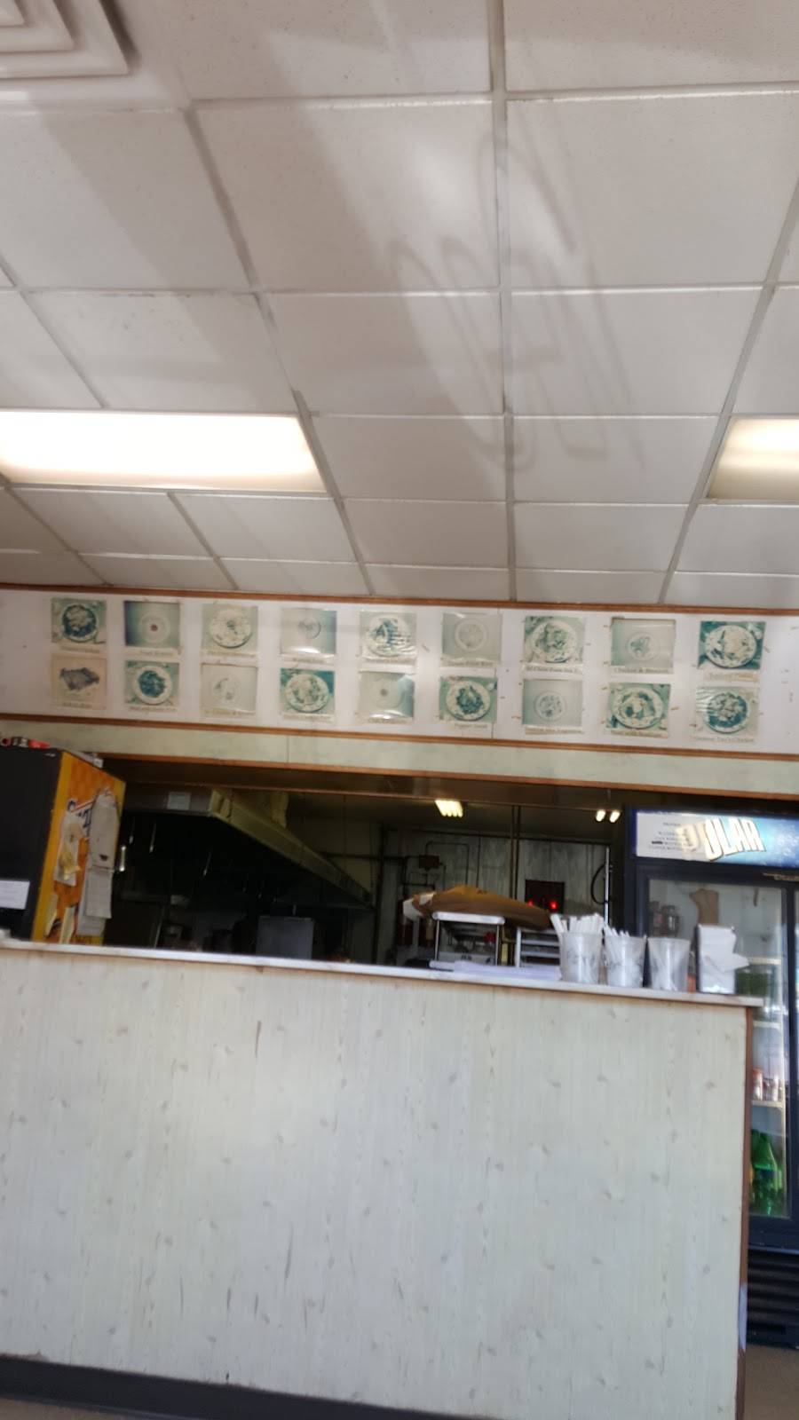 Main Moon Chinese | restaurant | 610 College Hwy, Southwick, MA 01077, USA | 4135691234 OR +1 413-569-1234