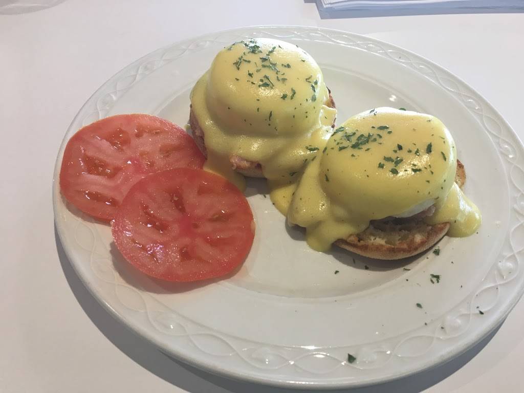 Julias Bistro | restaurant | 1J6, 217 Niagara St, Dunnville, ON N1A 2A9, Canada | 9059063924 OR +1 905-906-3924