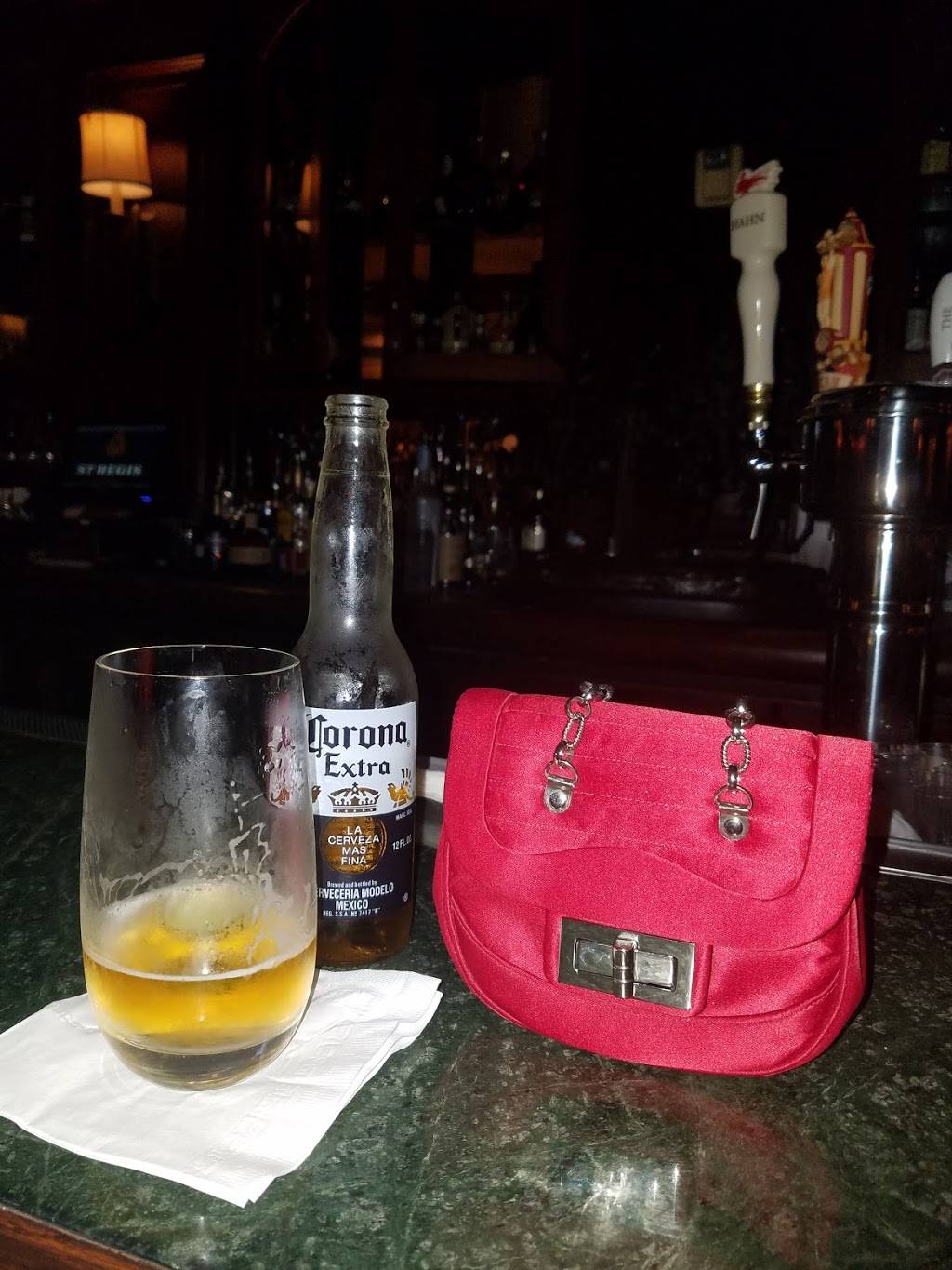 The Remington Bar | restaurant | 1919 Briar Oaks Ln, Houston, TX 77027, USA | 7134032631 OR +1 713-403-2631