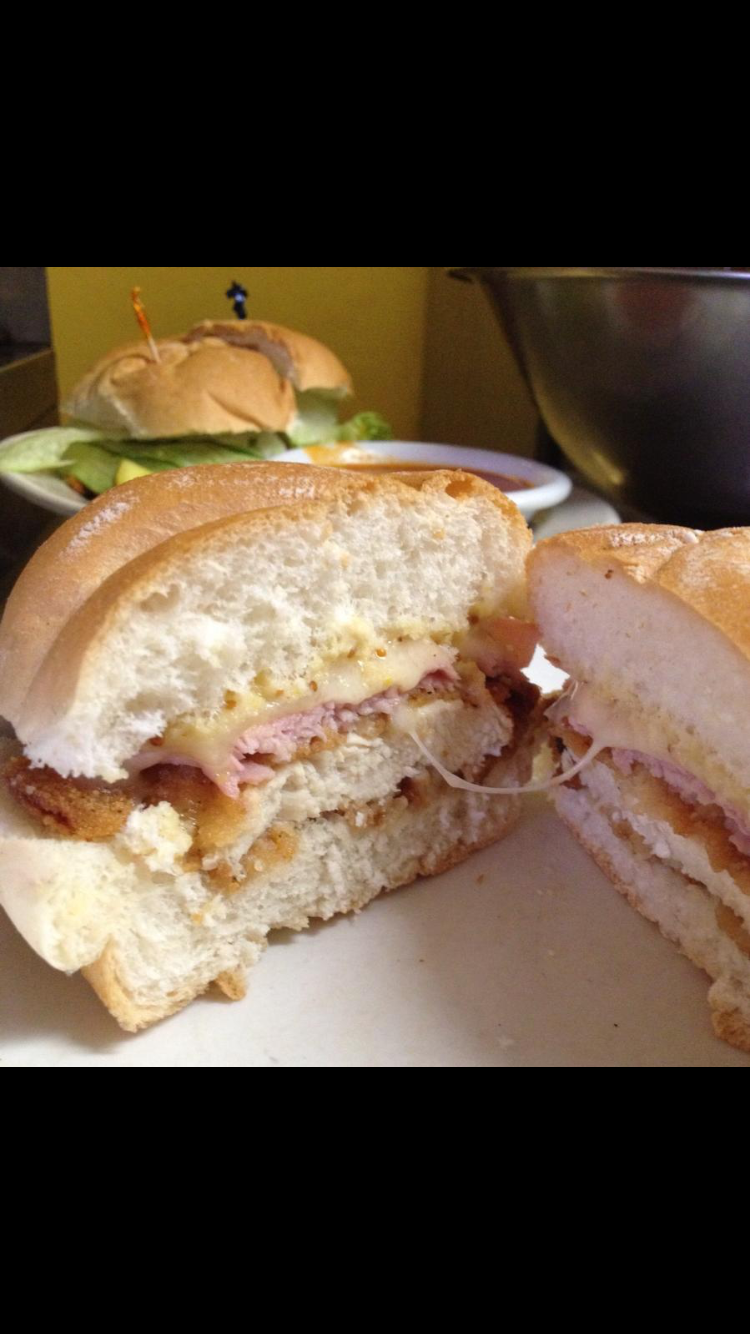 Chez Porkys | restaurant | 105 SW 6th St, Pompano Beach, FL 33060, USA | 9549465590 OR +1 954-946-5590